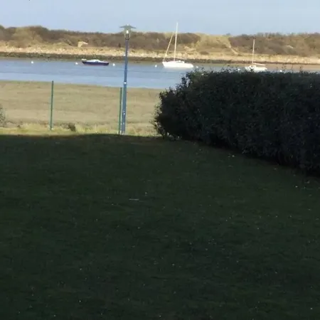 Rez-de- Chaussee Sur Le Port Wi-fi 4g