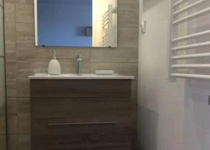 Rez-de- Chaussee Sur Le Port Wi-fi 4g