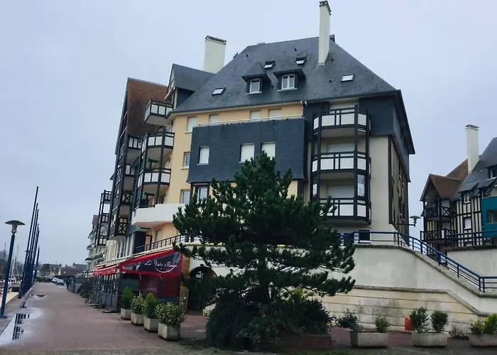 Rez-de- Chaussee Sur Le Port Wi-fi 4g Apartamento *